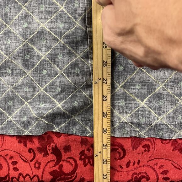 Tommy Bahama Shirt Mens M Gray Silk Geometric Beach Button Up Short Sleeve - Picture 6 of 8